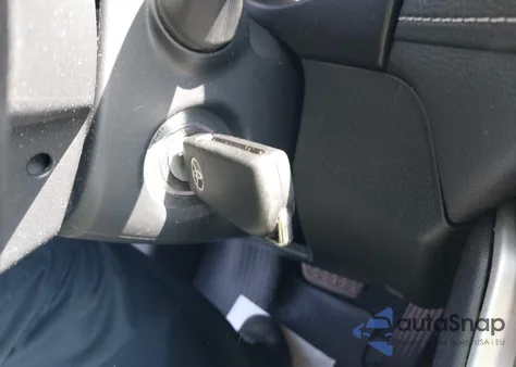 2020 Toyota Rav4 Le z USA, uszkodzony, nr VIN 2T3K1RFV5LW060546